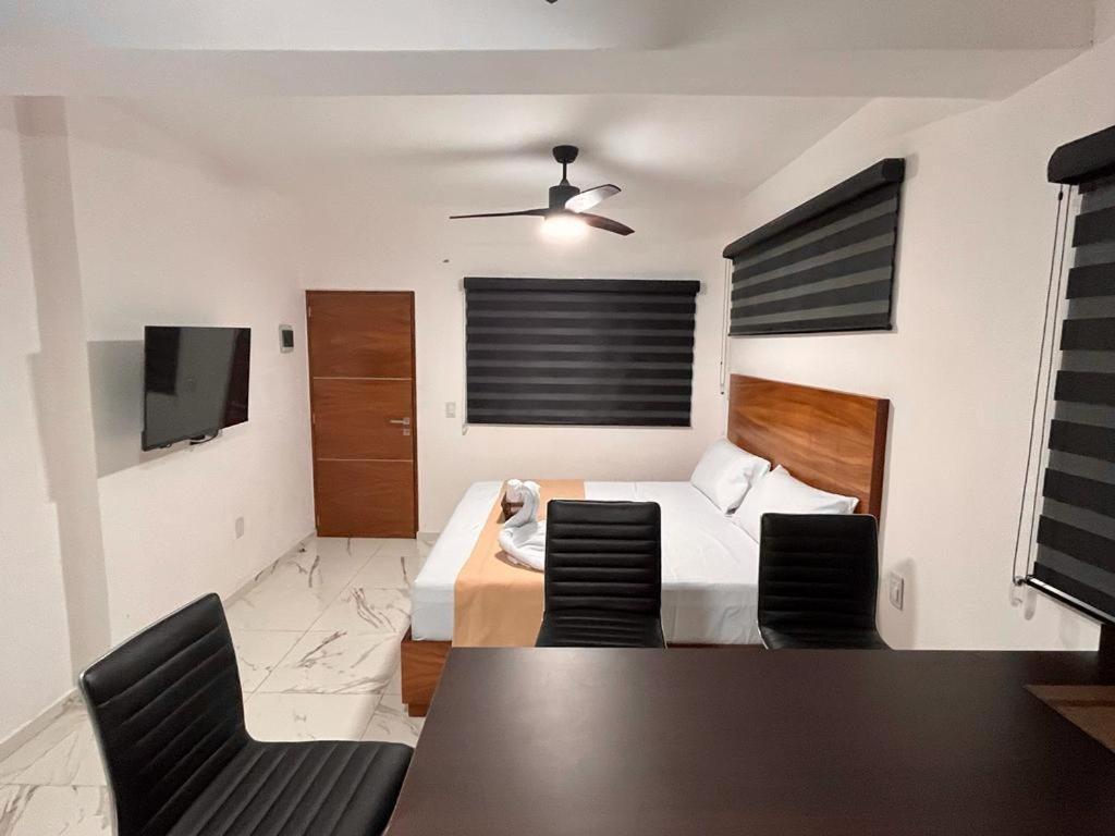 Ahau Playa Hotel Playa del Carmen Exterior photo